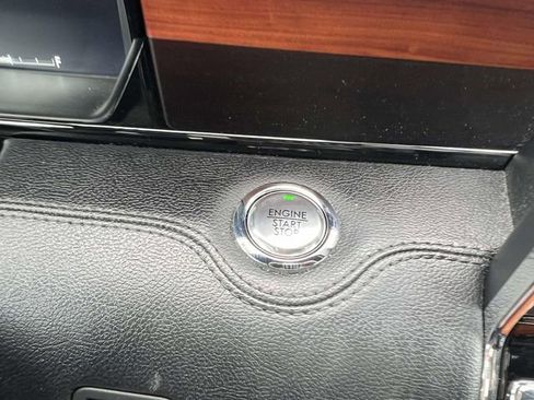 Used 2019 Lincoln Navigator Reserve image 29