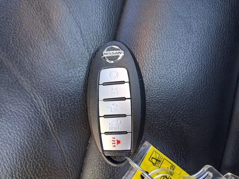 Used 2021 Nissan Rogue SL FWD image 32