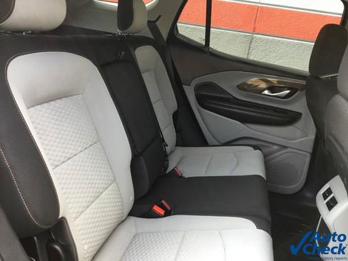 Used 2019 GMC Terrain SLE w/ Driver Convenience Package image 31