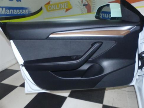 Used 2022 Tesla Model 3 Performance image 22