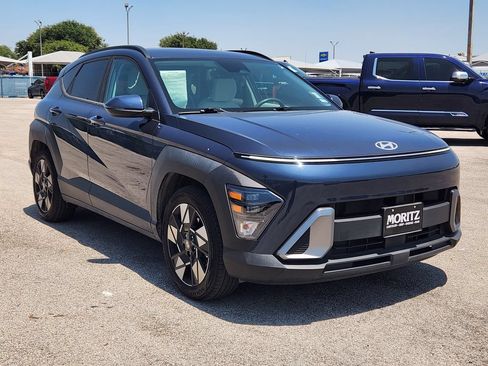 Used 2024 Hyundai Kona SEL w/ Convenience Package FWD image 3