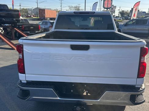 Used 2024 Chevrolet Silverado 2500 LT image 8