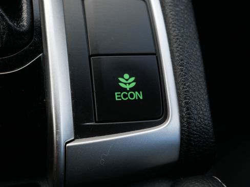 Used 2020 Honda Civic Sport image 32