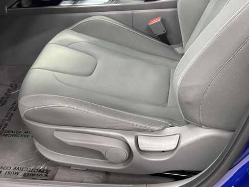 Used 2023 Hyundai Elantra SEL FWD image 26