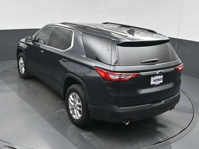 Used 2021 Chevrolet Traverse LT w/ LPO, Blackout Package FWD image 45