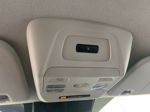 Used 2025 Ford Transit 250 Low Roof w/ Exterior Upgrade Package RWD image 27