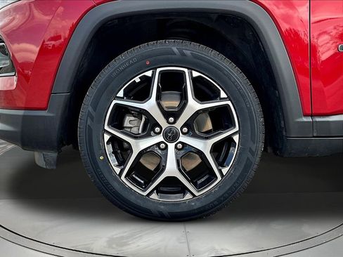 Used 2025 Jeep Compass Limited AWD/4WD image 36
