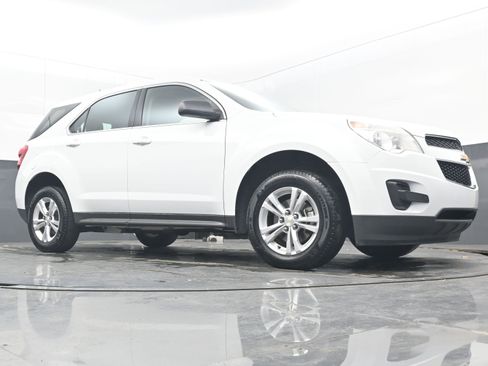 Used 2013 Chevrolet Equinox LS image 23