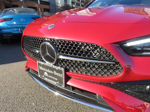 Used 2024 Mercedes-Benz CLE 450 4MATIC Coupe image 23