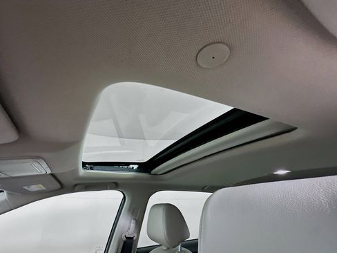 Used 2024 Honda CR-V EX-L image 27