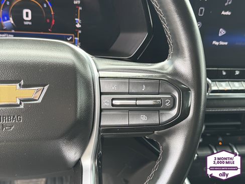 Used 2023 Chevrolet Colorado LT w/ LT Convenience Package II AWD/4WD image 17