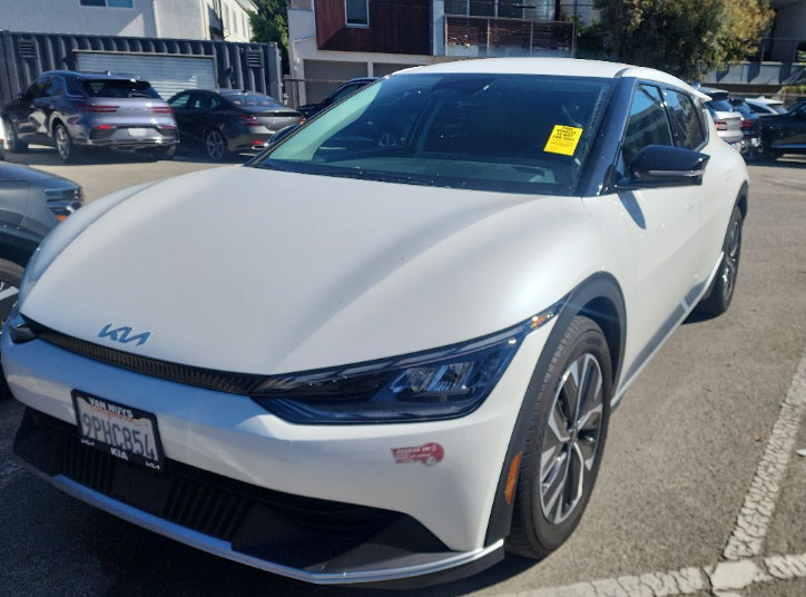 Used 2024 Kia EV6 Light RWD image 1