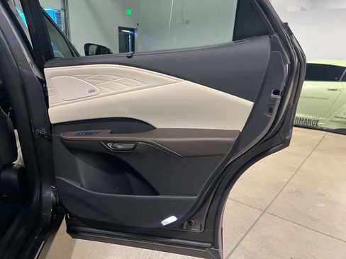 Used 2026 Lexus RX 450h AWD w/ Convenience Package image 37