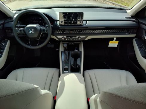New 2025 Honda Accord LX image 10
