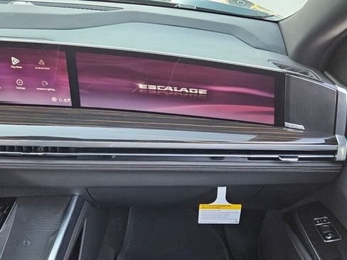 New 2026 Cadillac Escalade ESV Luxury image 20