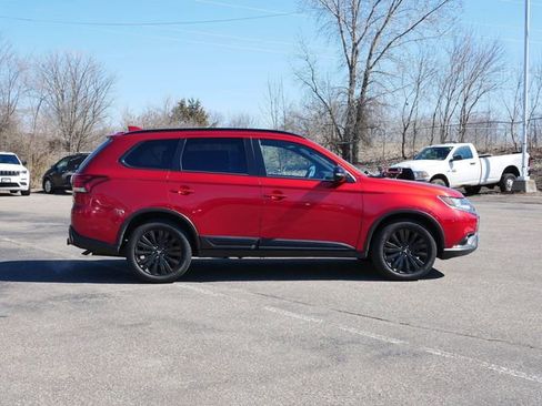 Used 2020 Mitsubishi Outlander LE AWD/4WD image 6