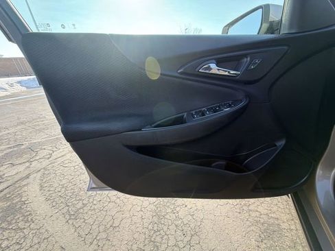 Certified 2018 Chevrolet Malibu LT image 21