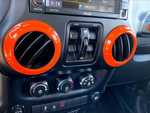Used 2016 Jeep Wrangler Unlimited Sport w/ Quick Order Package 24S AWD/4WD image 31