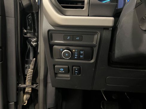 Used 2023 Ford Expedition XLT AWD/4WD image 15