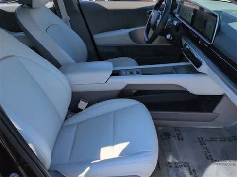 Certified 2025 Hyundai Ioniq 6 SEL image 22