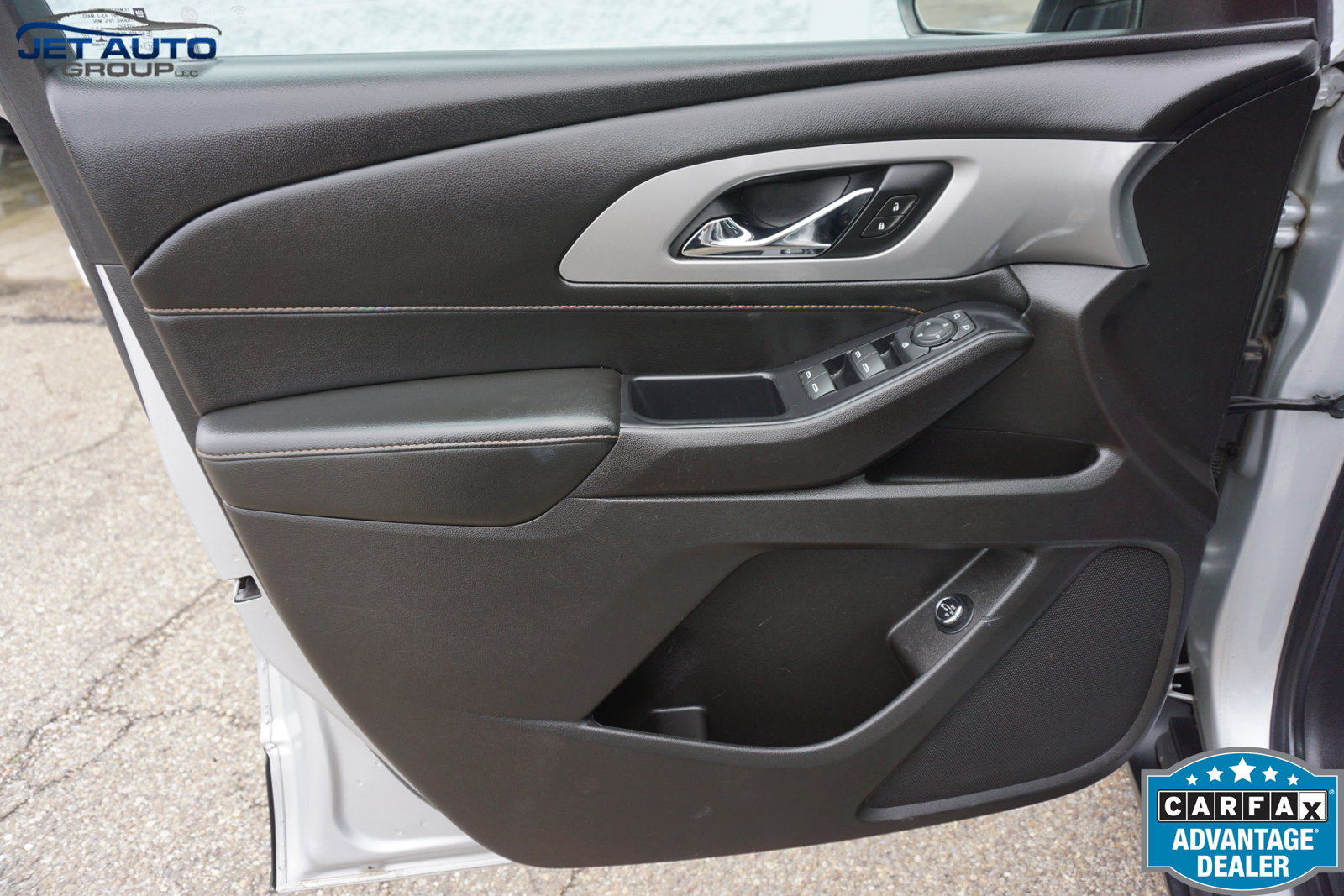 Used 2021 Chevrolet Traverse LT w/ LPO, Floor Liner Package AWD/4WD image 30