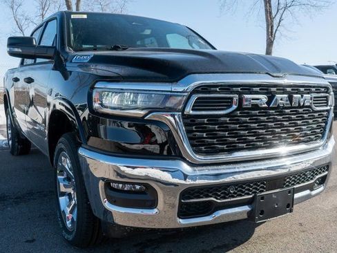 New 2026 RAM 1500 4x4 Crew Cab image 4