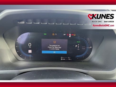 Used 2025 Volvo XC90 T8 Ultra w/ Protection Package Premier image 17