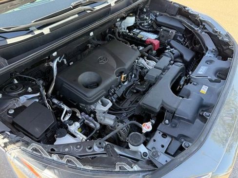 Used 2021 Toyota RAV4 XLE Premium AWD/4WD image 41
