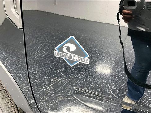 New 2025 Ford Bronco Sport Outer Banks image 9