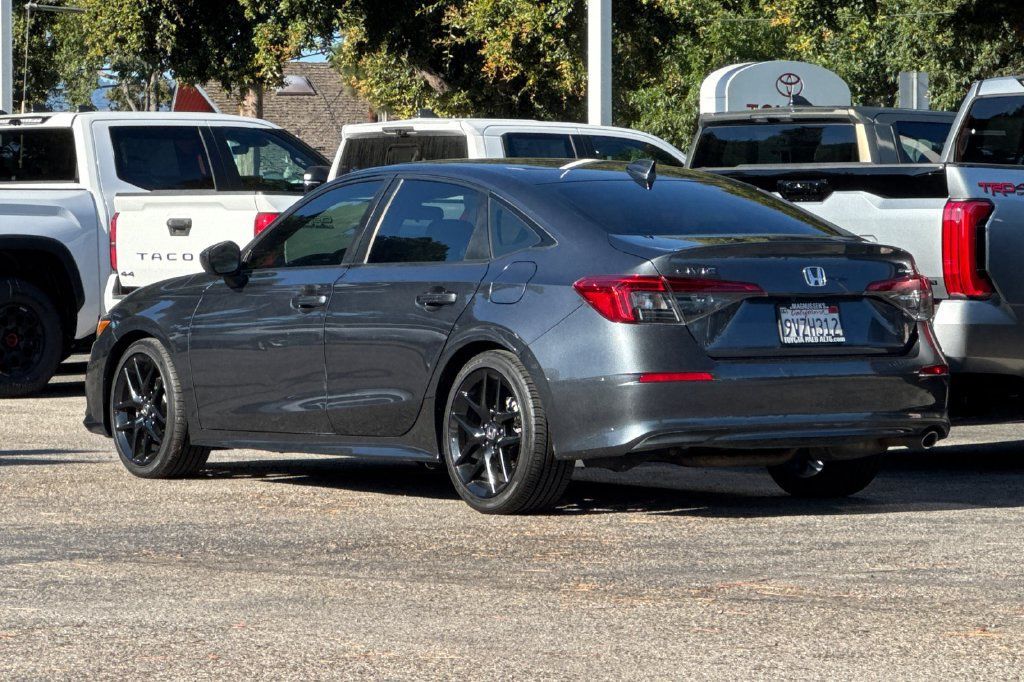 Used 2022 Honda Civic Sport image 5