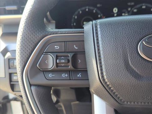 New 2026 Toyota 4Runner TRD Off-Road Premium AWD/4WD image 15