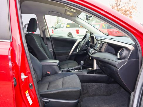 Used 2014 Toyota RAV4 LE image 23