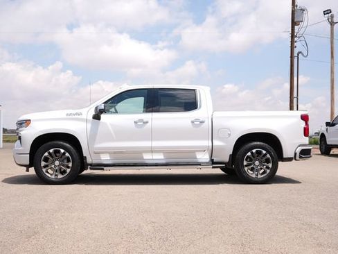 Used 2024 Chevrolet Silverado 1500 High Country w/ Technology Package AWD/4WD image 6