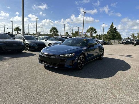 Used 2022 Audi e-tron GT Prestige AWD/4WD image 1