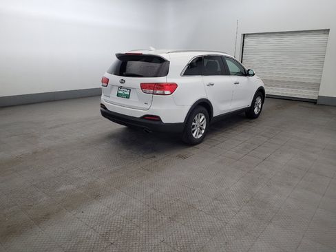 Used 2016 Kia Sorento AWD w/ LX Convenience Package image 9