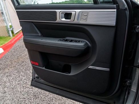 New 2025 Hyundai Santa Fe Limited image 17