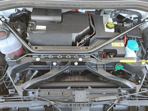 Certified 2023 Audi Q4 e-tron Premium Plus w/ Premium Plus RWD image 32