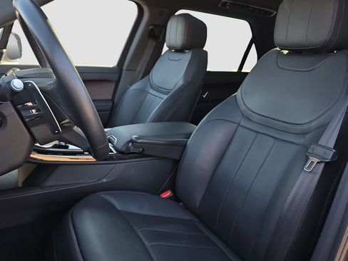 Used 2023 Land Rover Range Rover Sport SE image 7