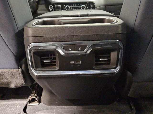 Used 2024 Chevrolet Silverado 2500 High Country w/ High Country Premium Package AWD/4WD image 28
