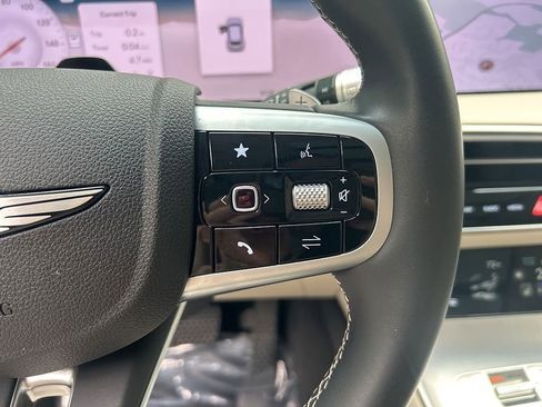 Certified 2026 Genesis GV70 2.5T Select AWD/4WD image 10