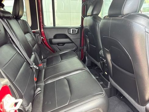 Used 2021 Jeep Wrangler Unlimited Sahara w/ Cold Weather Group AWD/4WD image 10