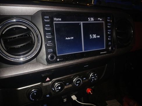 Used 2020 Toyota Tacoma SR5 image 2