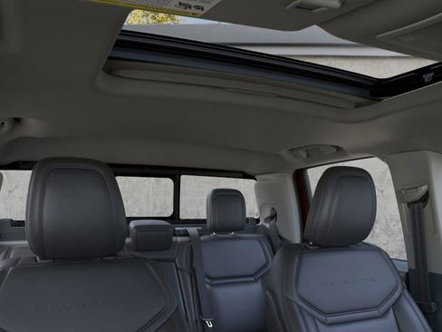 New 2026 Ford Maverick Lariat w/ Black Appearance Package image 13