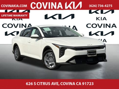 Certified 2025 Kia K4 LX image 1