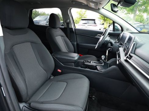 Used 2024 Kia Sportage LX FWD image 25