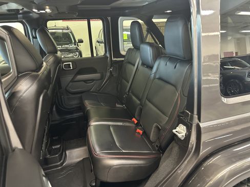 Used 2021 Jeep Wrangler Unlimited Rubicon image 5