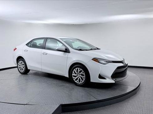 Used 2019 Toyota Corolla LE FWD image 11
