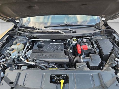 Used 2025 Nissan Rogue SV FWD image 22