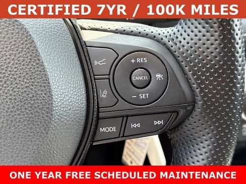 Used 2021 Toyota RAV4 LE AWD/4WD image 23