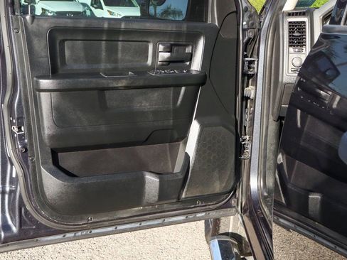 Used 2018 RAM 1500 Express image 16